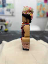 Load image into Gallery viewer, Frida Mini Fig